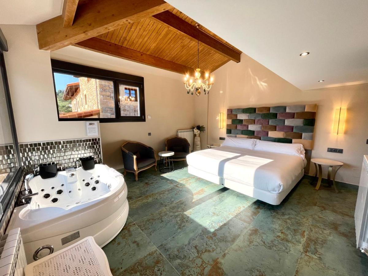 Akla Hotel Suites Valles Pasiegos Saro Екстериор снимка