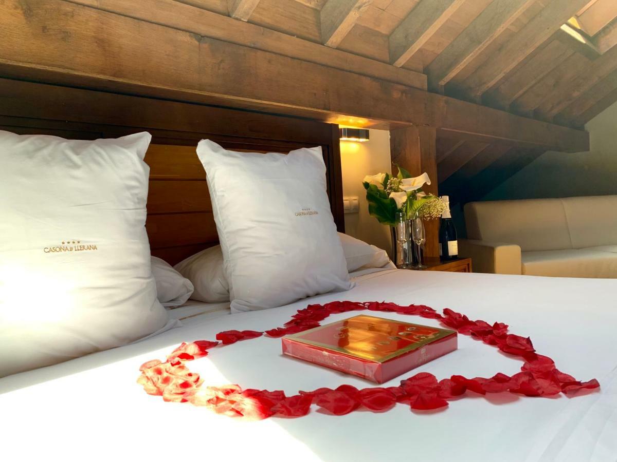 Akla Hotel Suites Valles Pasiegos Saro Екстериор снимка
