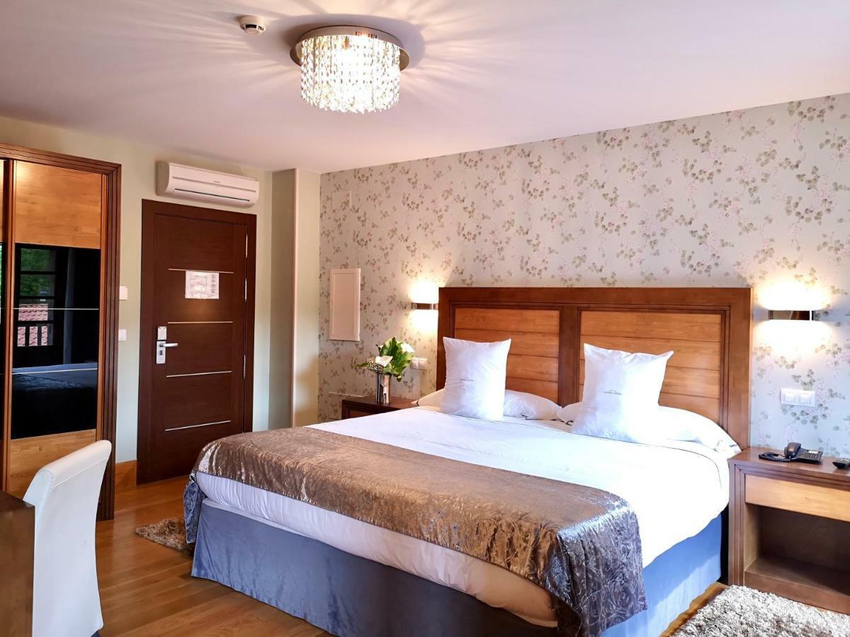 Akla Hotel Suites Valles Pasiegos Saro Екстериор снимка